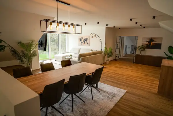 Großes Dachgeschoss-Schlafzimmer