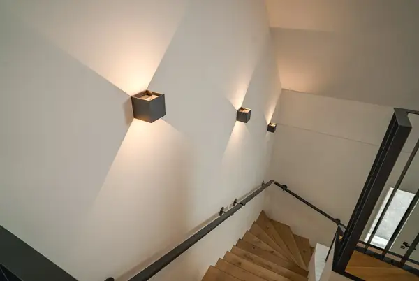 Treppe mit Akzentbeleuchtung